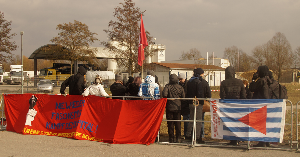 Die Antifa-Demo beim "Politischen Aschermittwoch" im bayrischen Osterhofen.