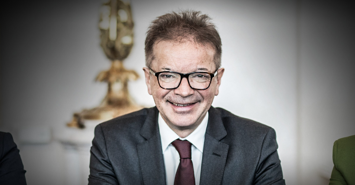 Minister Anschober (Grüne): Das Recht hat der Politik zu folgen!