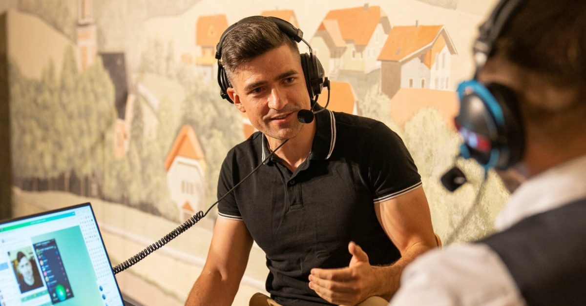 Aktivismus & Familie: Martin Sellner im "Info-DIREKT Live-Podcast"