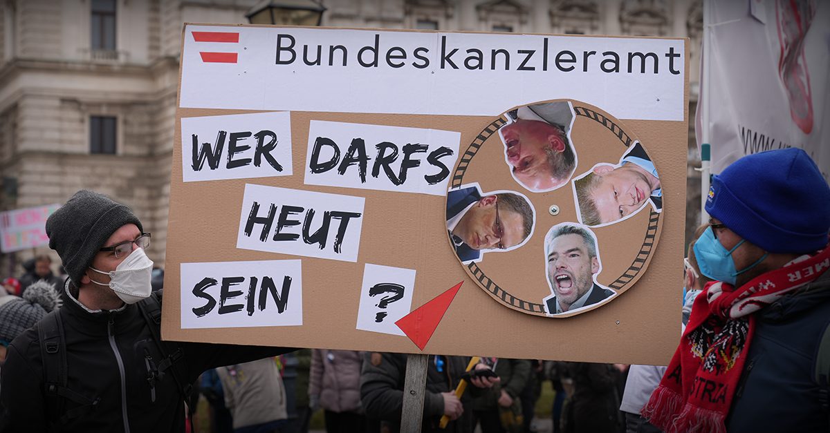 Ein Dreiklang aus patriotischer Zivilgesellschaft, beherzten Politikern und kritischen Medien setzte die Regierung zunehmend unter Druck. Bild: Alois Endl - demofotos.at