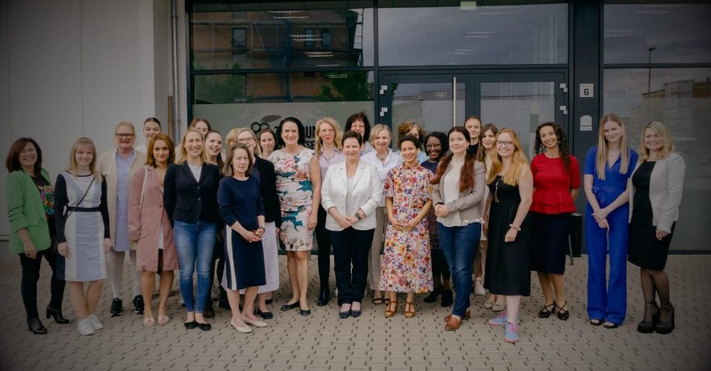 Erster internationaler Frauenkongress: Jetzt vernetzen sich auch Patriotinnen