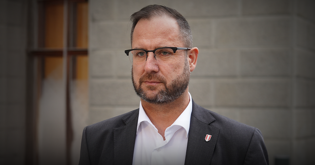 Hafenecker: Kontokündigung ist Angriff auf Pressefreiheit